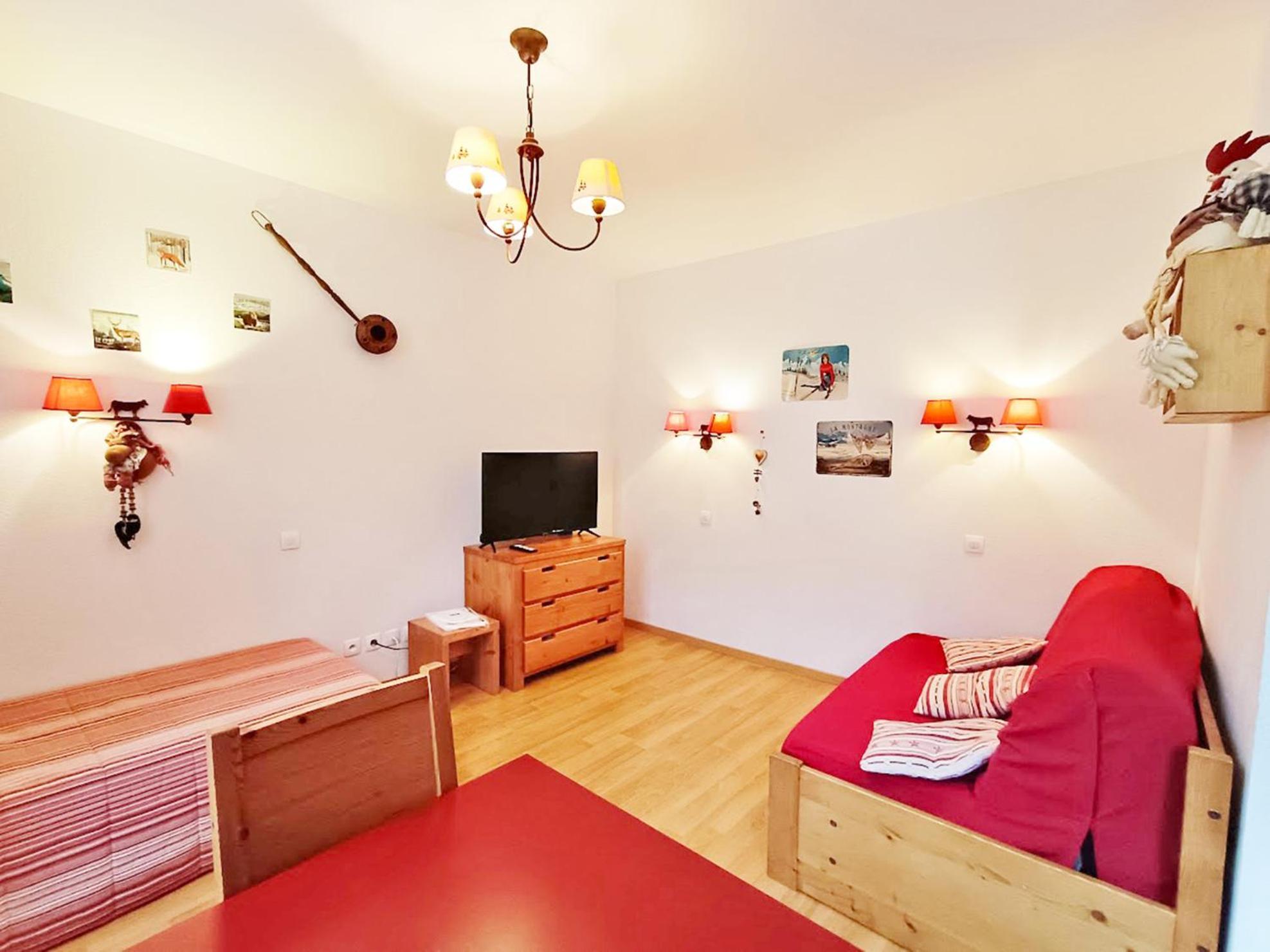 Le Bouquetin, Studio, Centre Luchon, Wifi, Casier A Skis, Ascenseur, 3 Personnes Bagneres-de-Luchon ภายนอก รูปภาพ