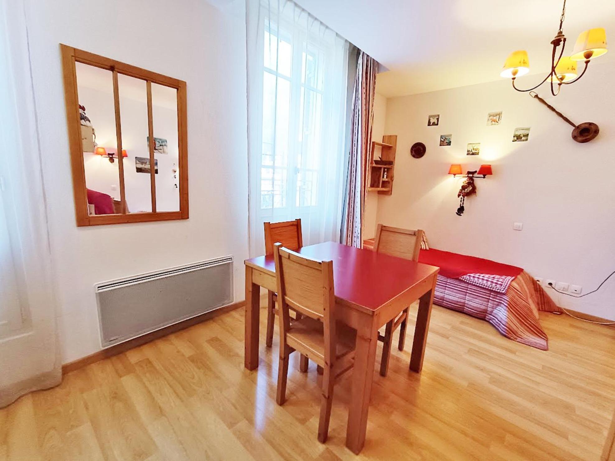 Le Bouquetin, Studio, Centre Luchon, Wifi, Casier A Skis, Ascenseur, 3 Personnes Bagneres-de-Luchon ภายนอก รูปภาพ